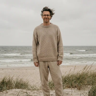 Эстетика Балтийского моря: Soft Girl — AI промт для Nano Banana Pro